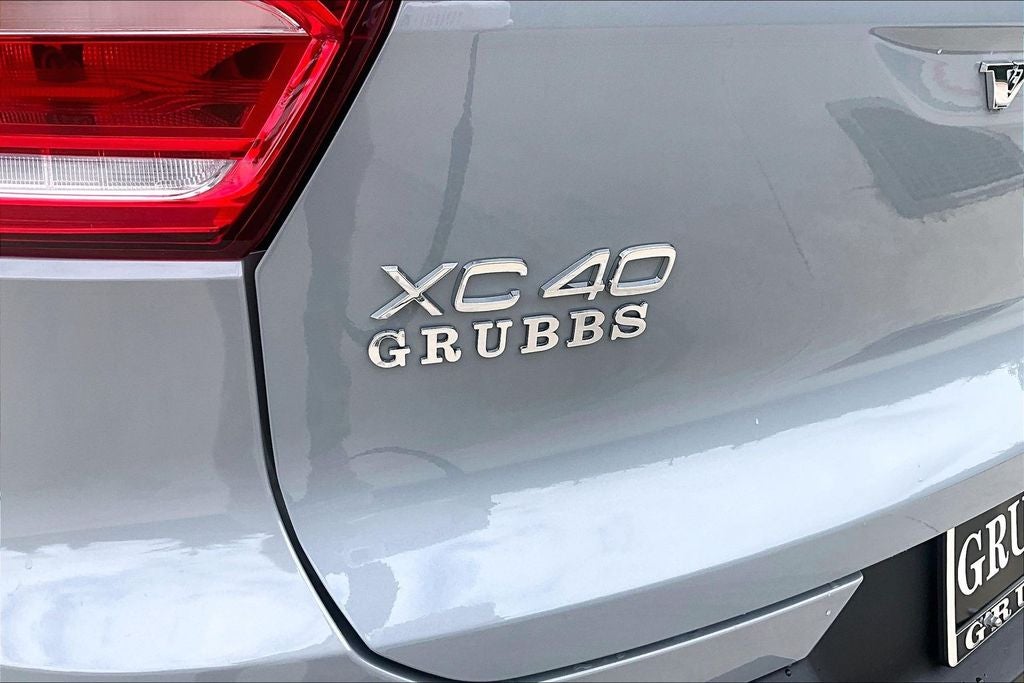 2026 Volvo XC40 B5 Core