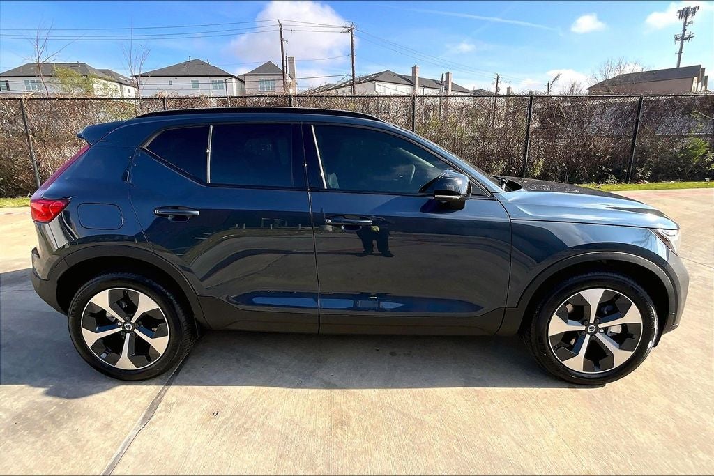 2026 Volvo XC40 B5 Core