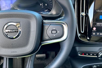 2026 Volvo XC40 B5 Core