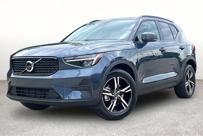 2026 Volvo XC40 B5 Core