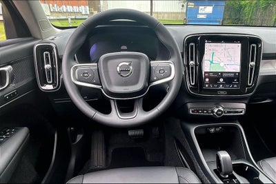 2026 Volvo XC40 B5 Core