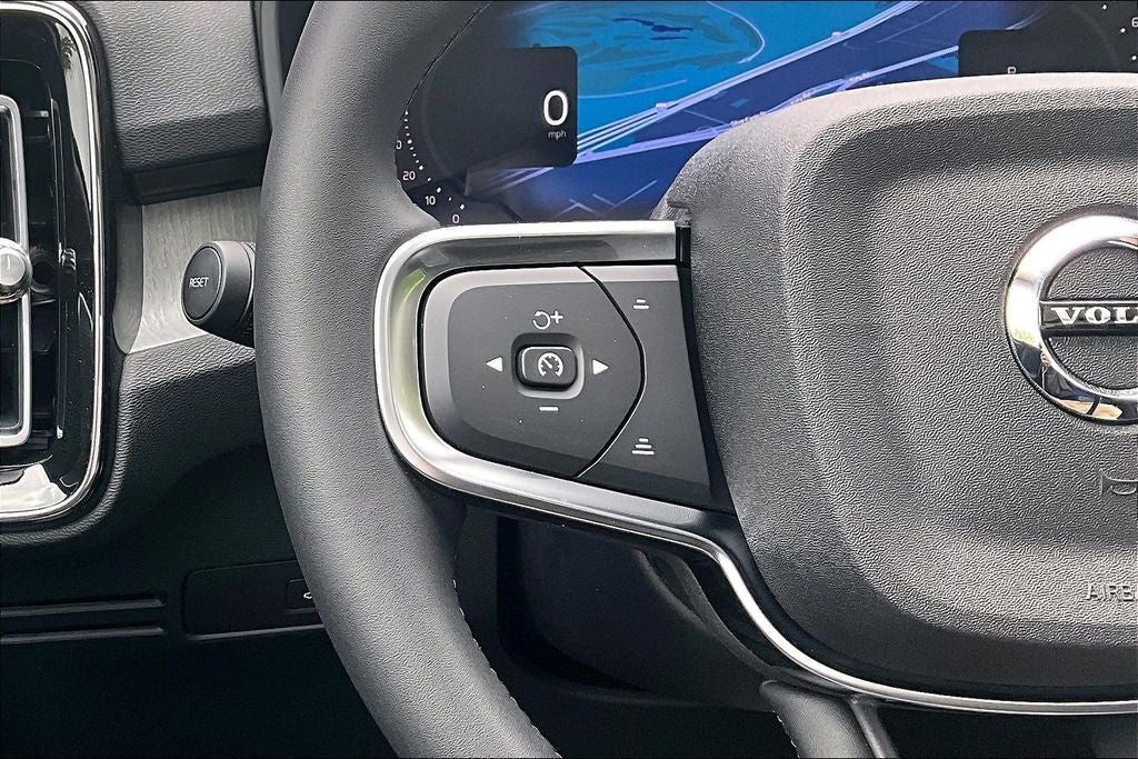 2026 Volvo XC40 B5 Core