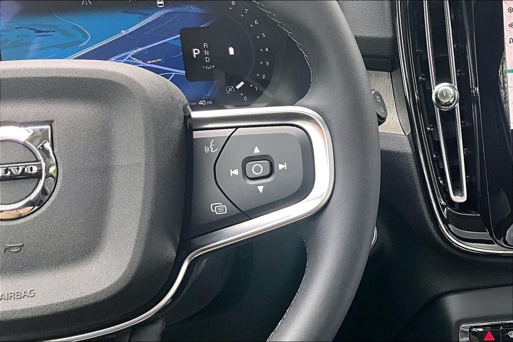 2026 Volvo XC40 B5 Core
