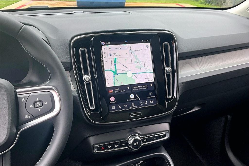 2026 Volvo XC40 B5 Core