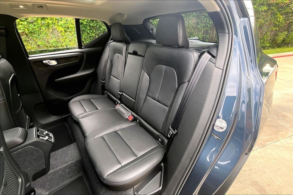 2026 Volvo XC40 B5 Core