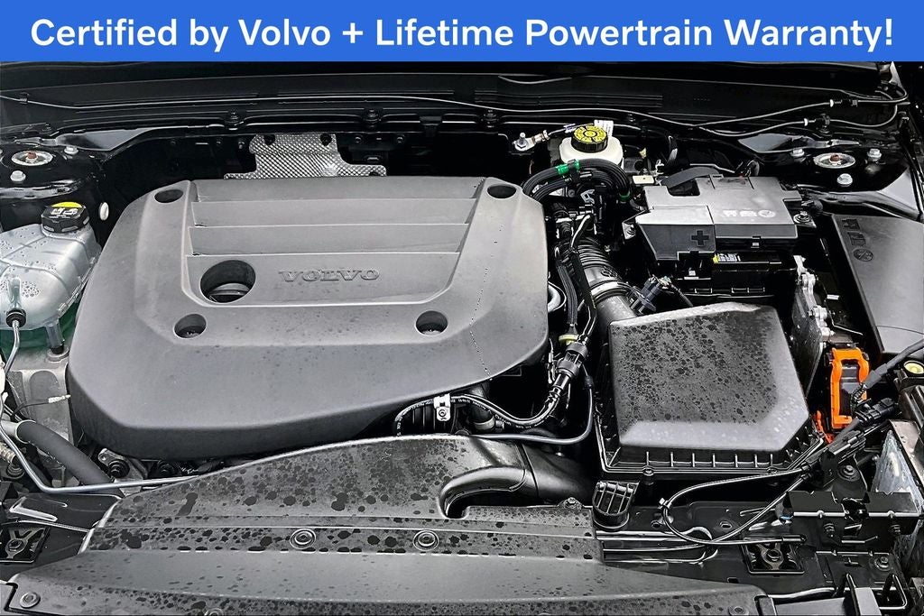 2023 Volvo XC40 B5 Core