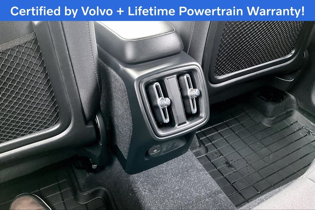 2023 Volvo XC40 B5 Core