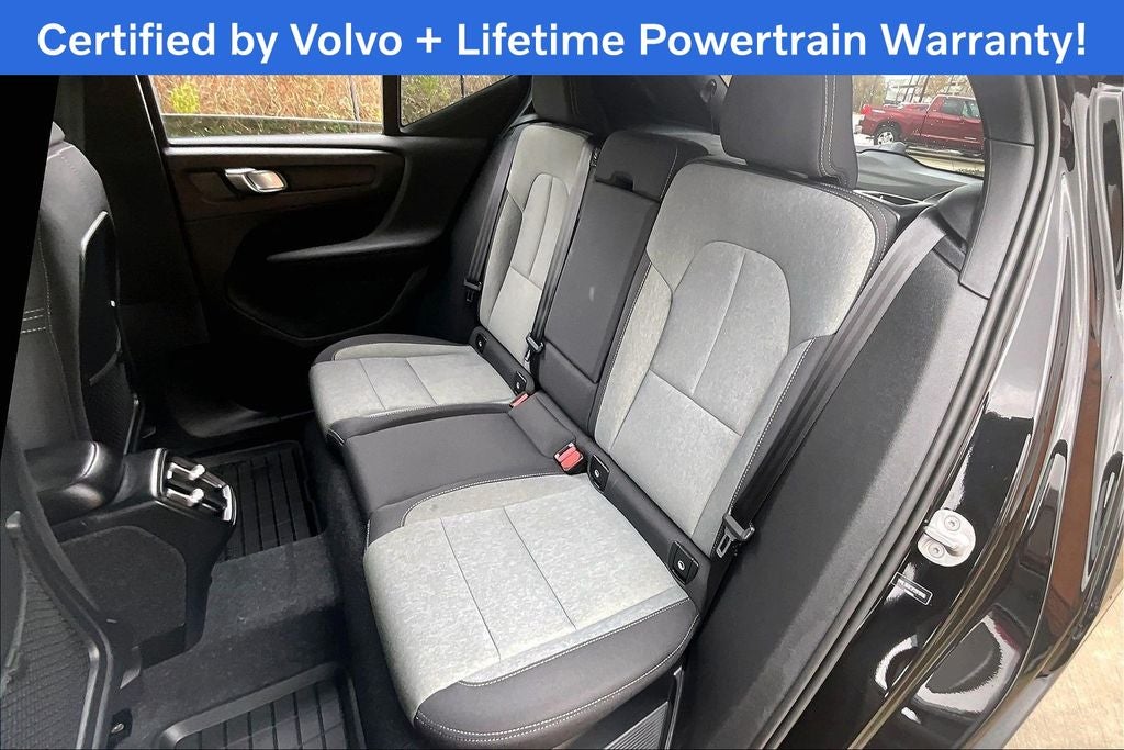 2023 Volvo XC40 B5 Core