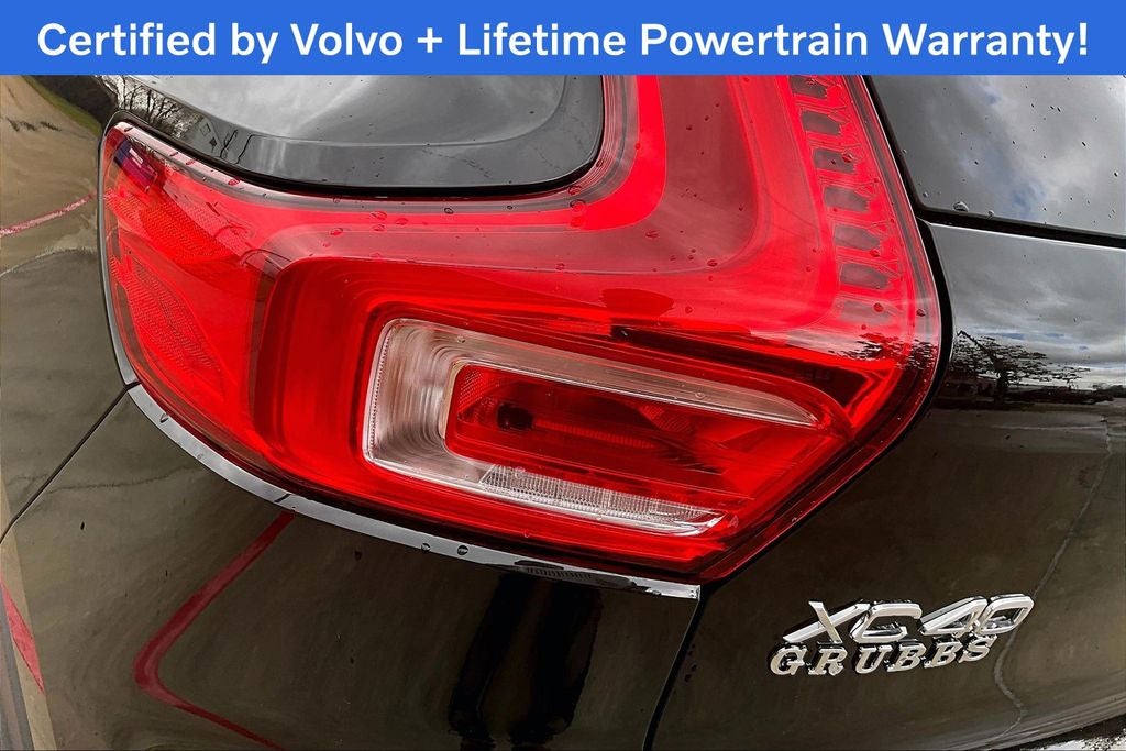 2023 Volvo XC40 B5 Core