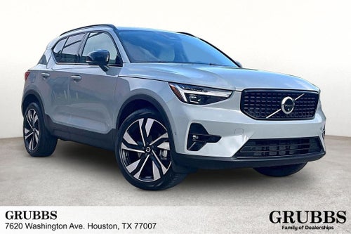 2026 Volvo XC40 B5 Ultra