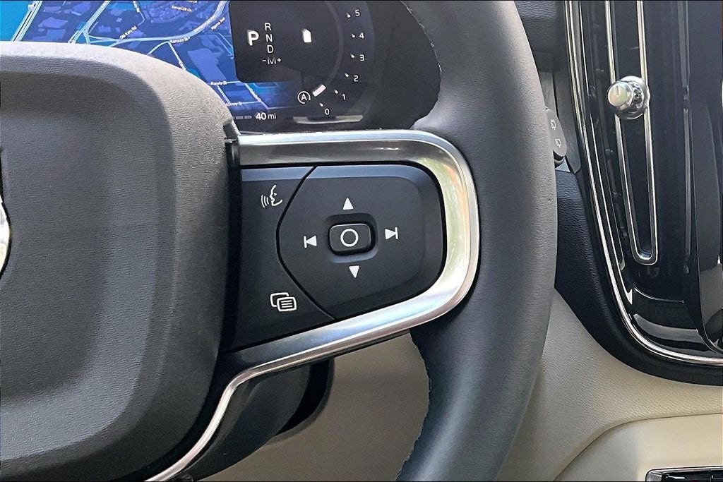 2026 Volvo XC40 B5 Ultra