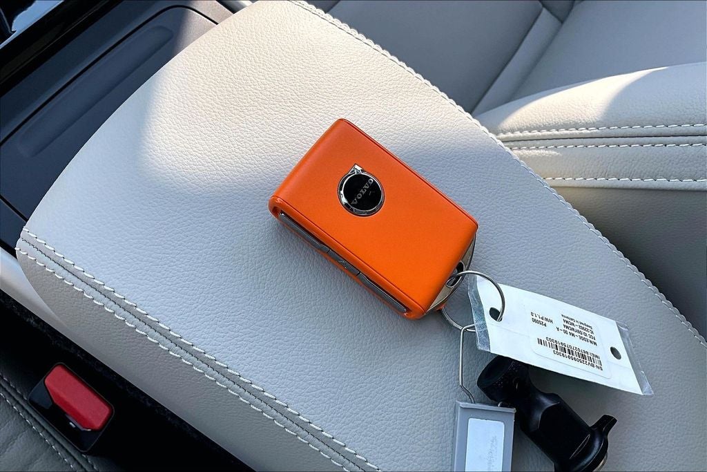 2026 Volvo XC40 B5 Ultra