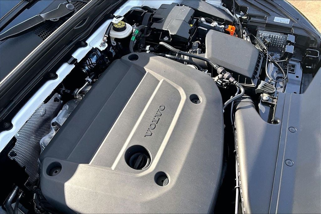 2026 Volvo XC40 B5 Ultra