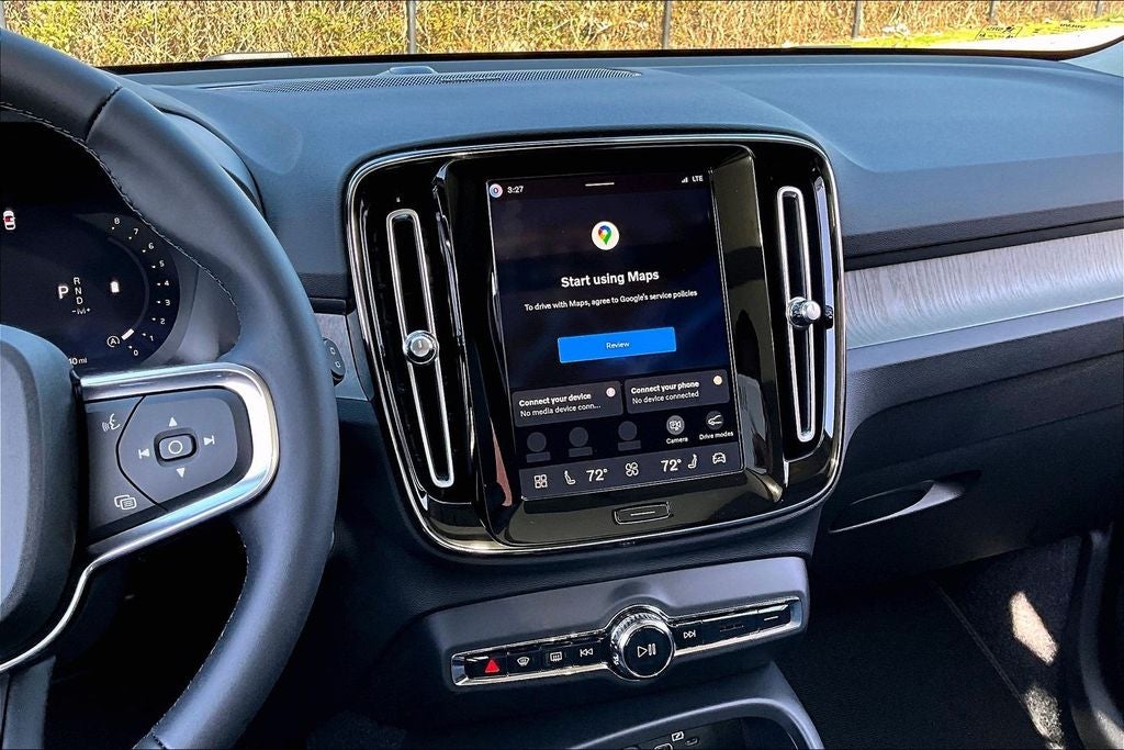 2026 Volvo XC40 B5 Ultra