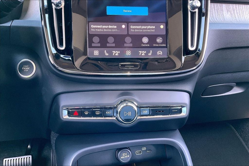 2026 Volvo XC40 B5 Ultra