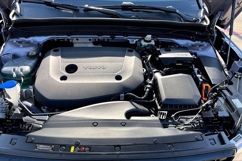 2026 Volvo XC40 B5 Ultra