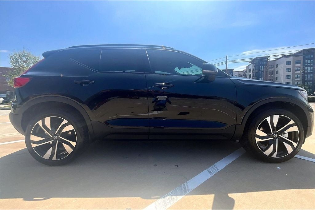 2026 Volvo XC40 B5 Ultra