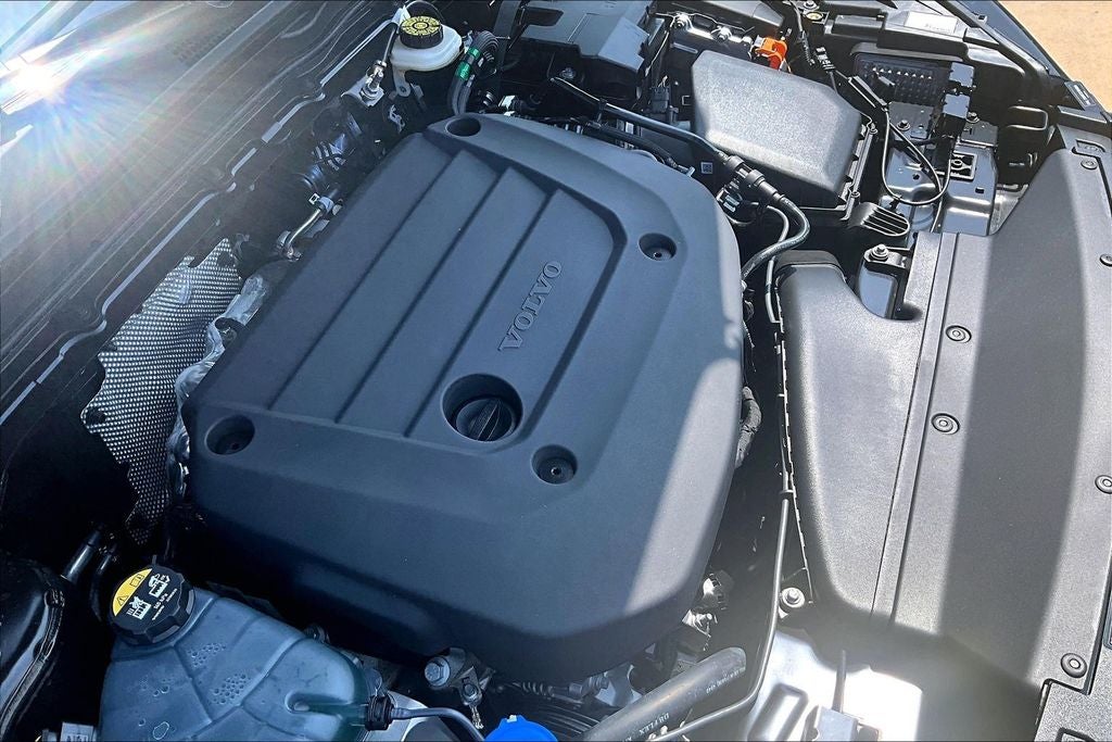 2026 Volvo XC40 B5 Ultra