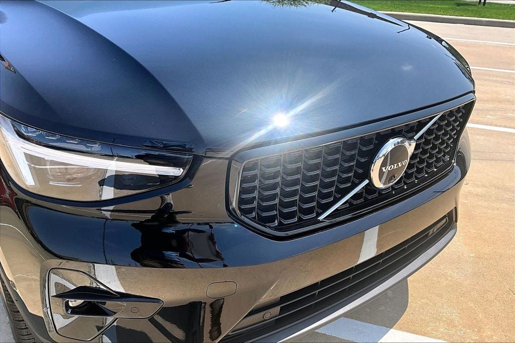 2026 Volvo XC40 B5 Ultra