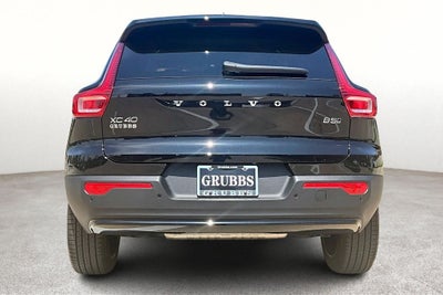 2026 Volvo XC40 B5 Ultra