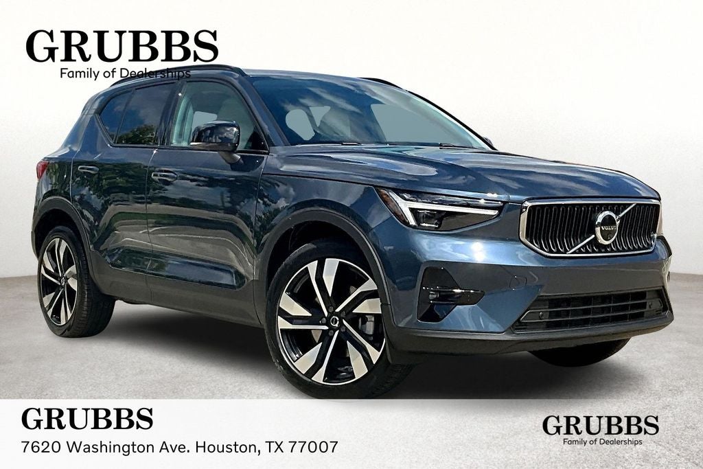 2026 Volvo XC40 B5 Ultra