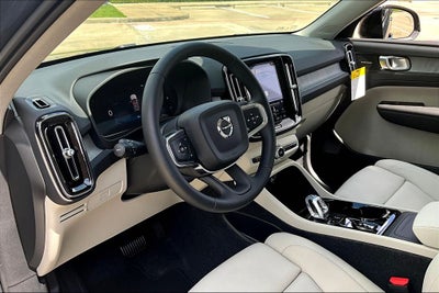 2026 Volvo XC40 B5 Ultra