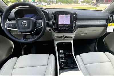 2026 Volvo XC40 B5 Ultra