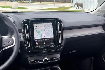 2026 Volvo XC40 B5 Ultra