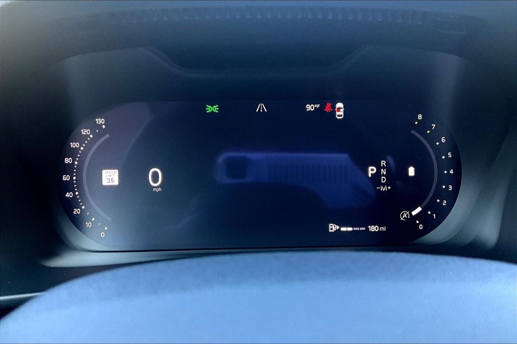 2026 Volvo XC40 B5 Ultra