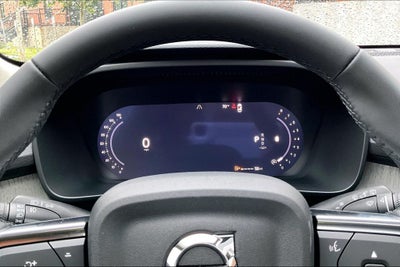 2026 Volvo XC40 B5 Ultra