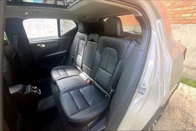 2026 Volvo XC40 B5 Ultra