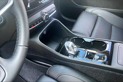 2026 Volvo XC40 B5 Ultra