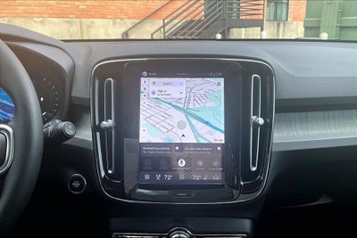 2026 Volvo XC40 B5 Ultra