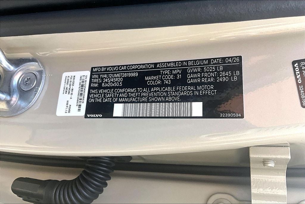 2026 Volvo XC40 B5 Ultra