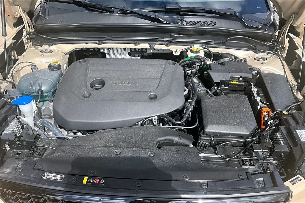 2026 Volvo XC40 B5 Ultra