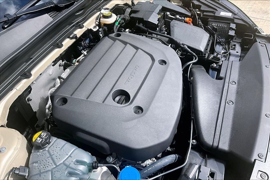 2026 Volvo XC40 B5 Ultra
