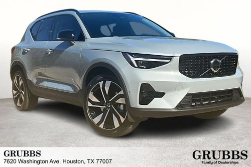 2026 Volvo XC40 B5 Ultra