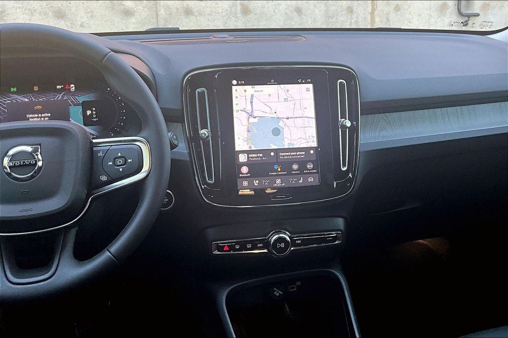 2026 Volvo XC40 B5 Ultra