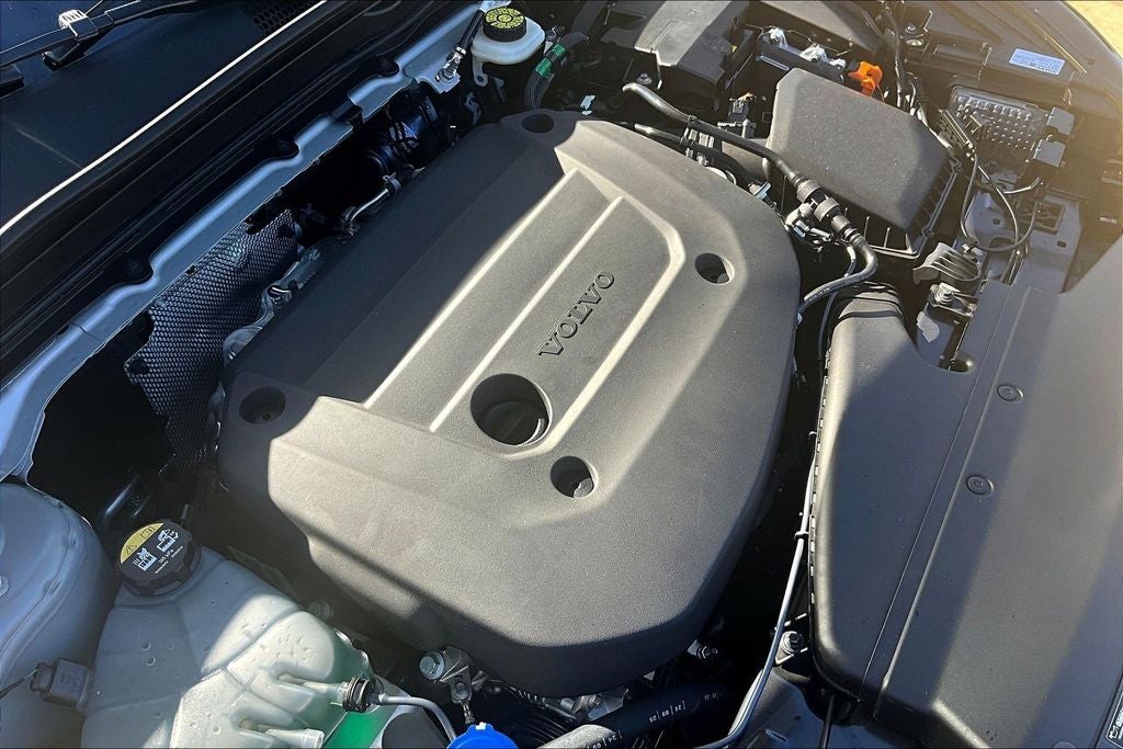 2026 Volvo XC40 B5 Ultra