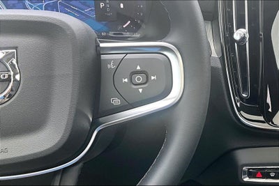 2026 Volvo XC40 B5 Ultra