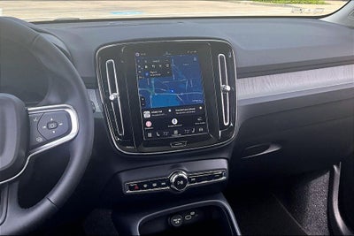 2026 Volvo XC40 B5 Ultra