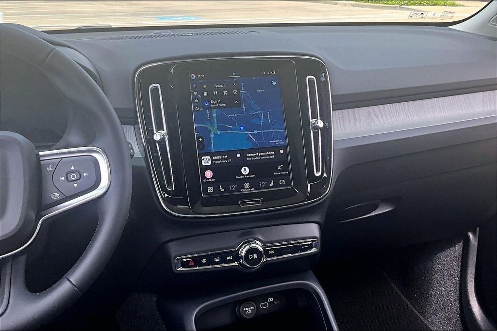 2026 Volvo XC40 B5 Ultra