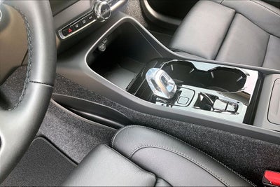 2026 Volvo XC40 B5 Ultra