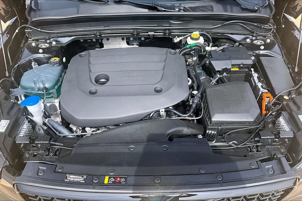 2026 Volvo XC40 B5 Ultra