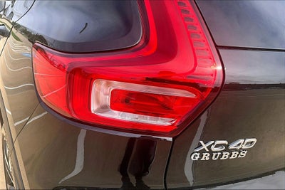 2026 Volvo XC40 B5 Ultra