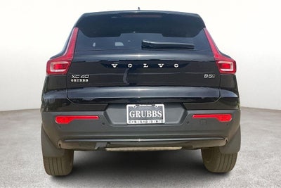 2026 Volvo XC40 B5 Ultra