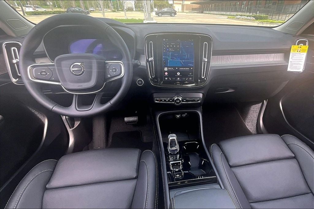 2026 Volvo XC40 B5 Ultra