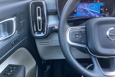 2026 Volvo XC40 B5 Ultra