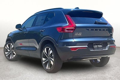 2026 Volvo XC40 B5 Ultra