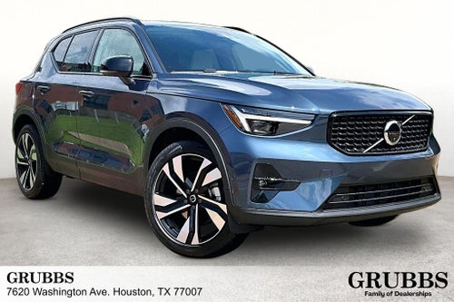 2026 Volvo XC40 B5 Ultra